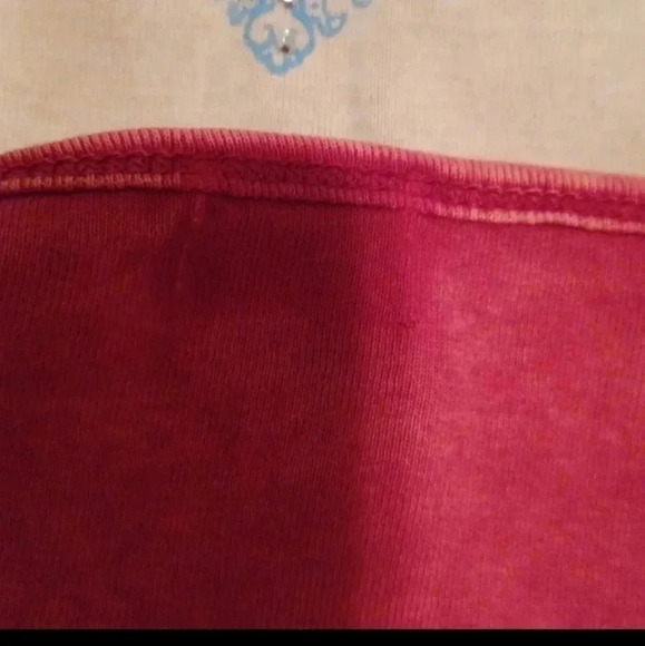 🍭🌹 Red top with flower decorations - Picture 6 of 11